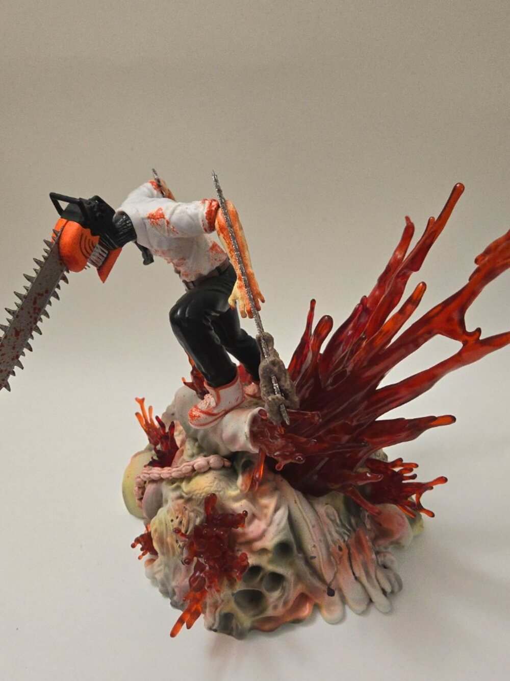 Chainsaw man figure - Picture 3 of 4